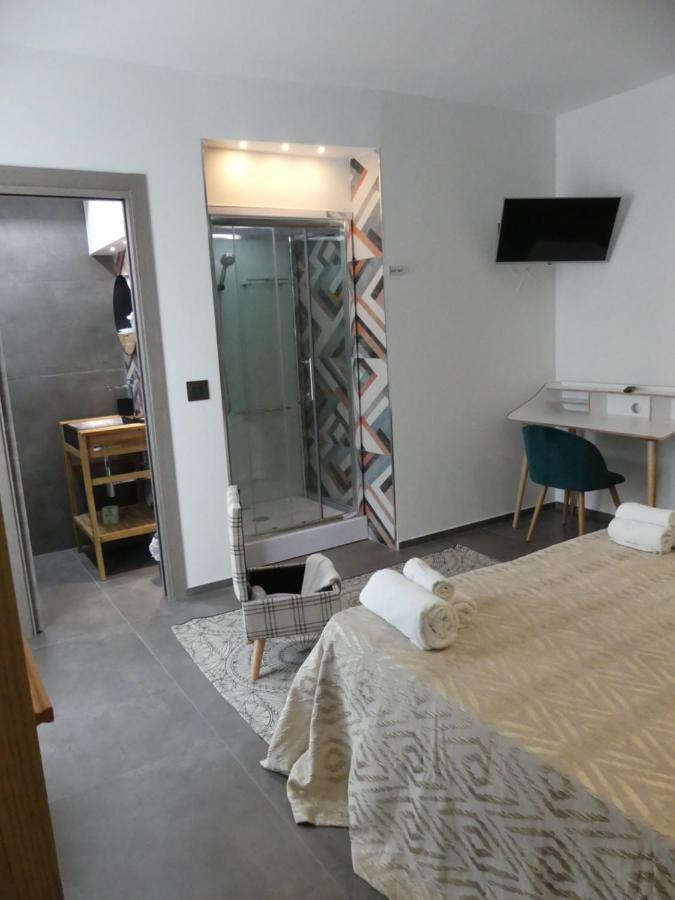 Albergo Piazza Risorgimento 切萨雷奥港 外观 照片