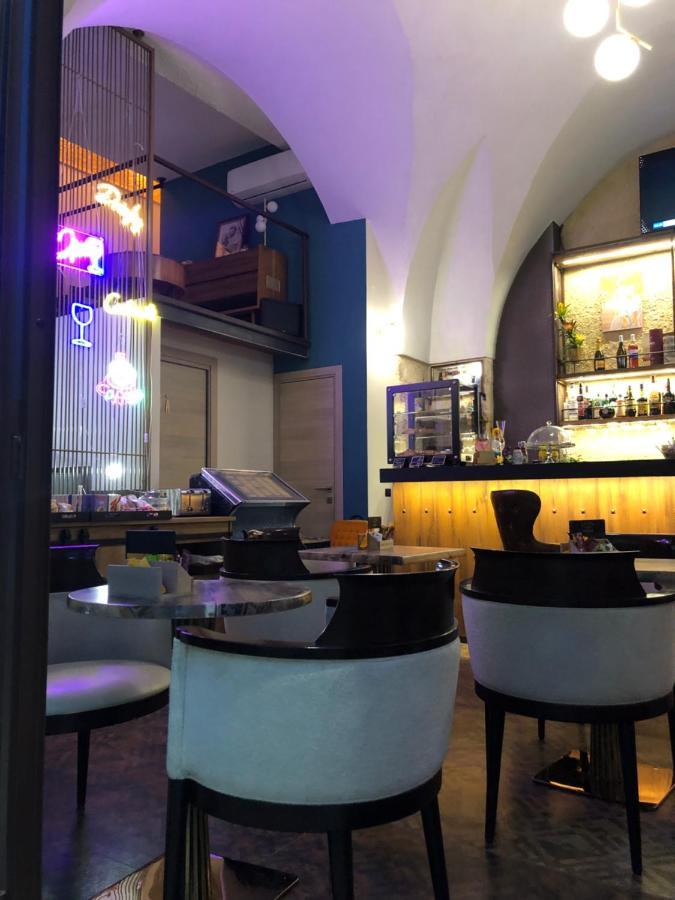 Albergo Piazza Risorgimento 切萨雷奥港 外观 照片