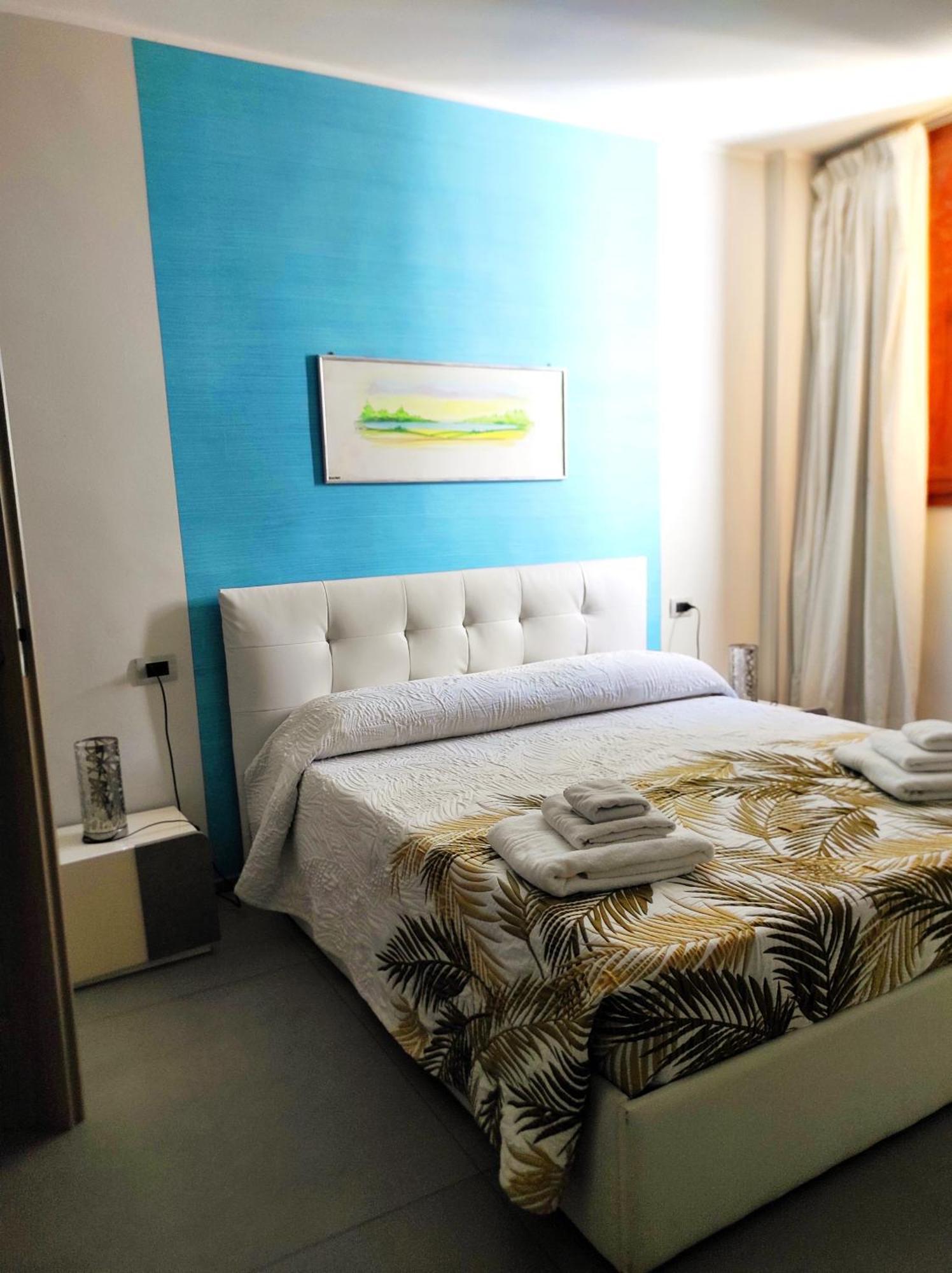 Albergo Piazza Risorgimento 切萨雷奥港 外观 照片